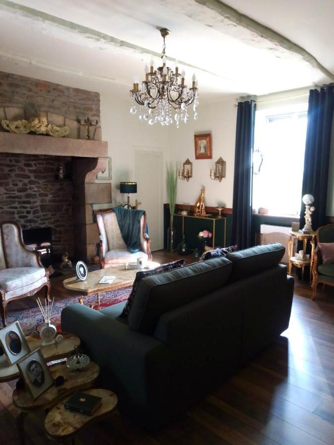 La Menardiere Serenitatis Chambre D'Hotes Petit Dejeuner Compris Corseul ภายนอก รูปภาพ
